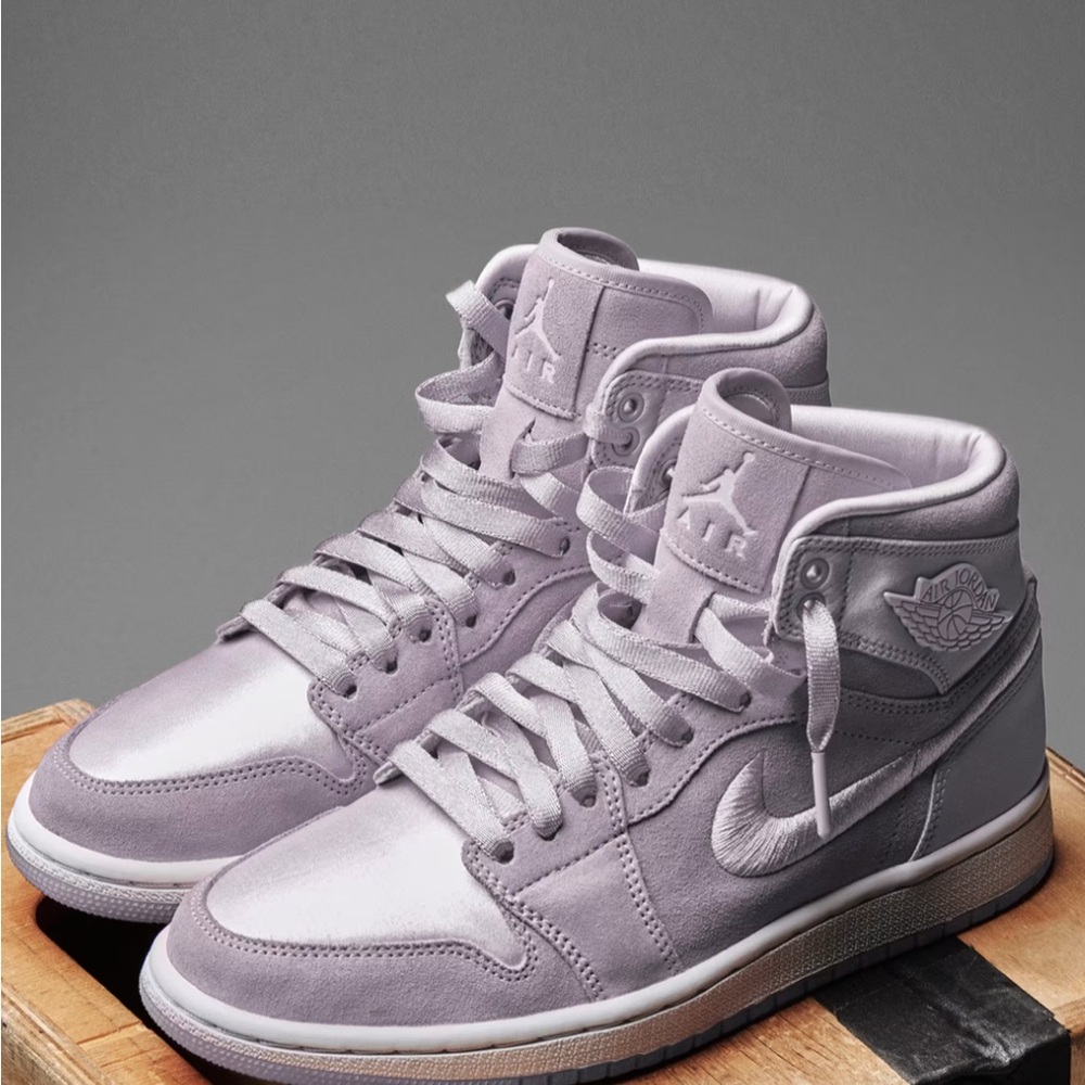 Jordan High-Top Sneakers - Purple